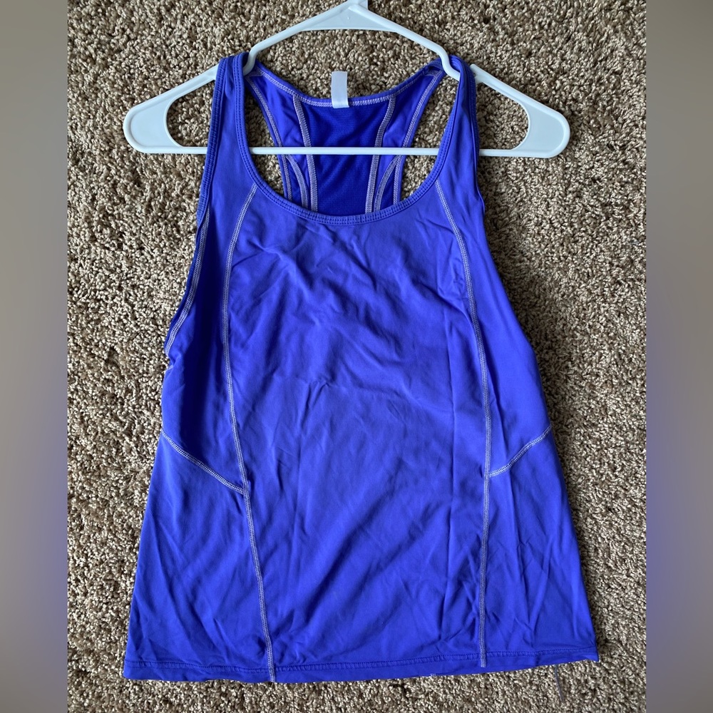 Gap Dry Fit Racerback tank top